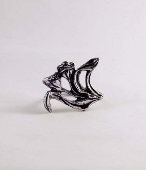luxury silver napkin rings, elegant table decor, premium dining accessories