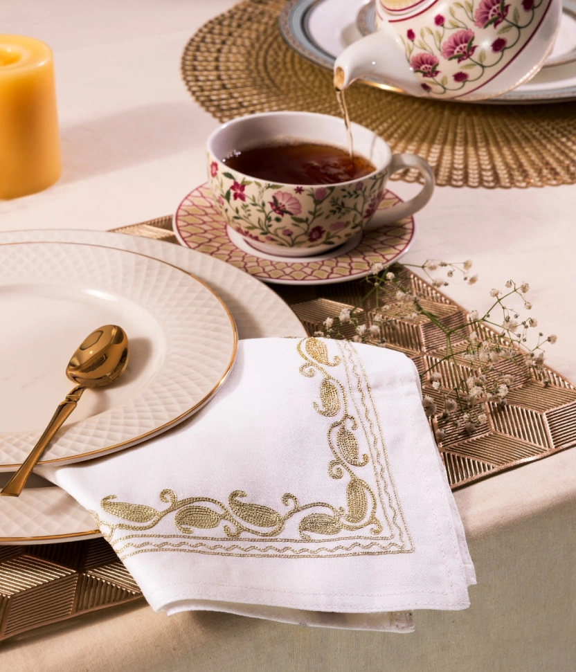 Zari Embroidered Golden Paisley Dinner Napkin – Set of 4